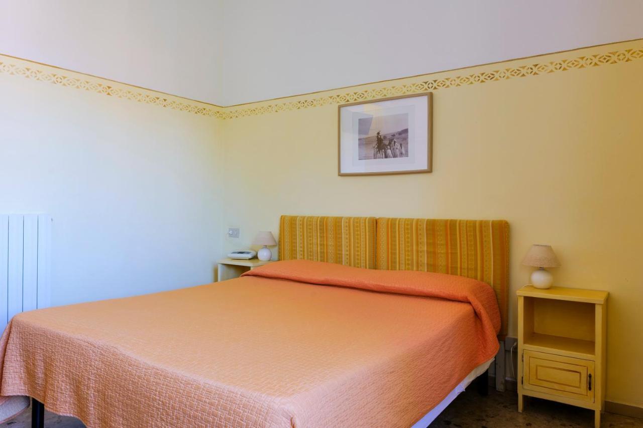 Hotel Club I Pini - Residenza D'Epoca In Versilia 利多迪卡马约雷 外观 照片