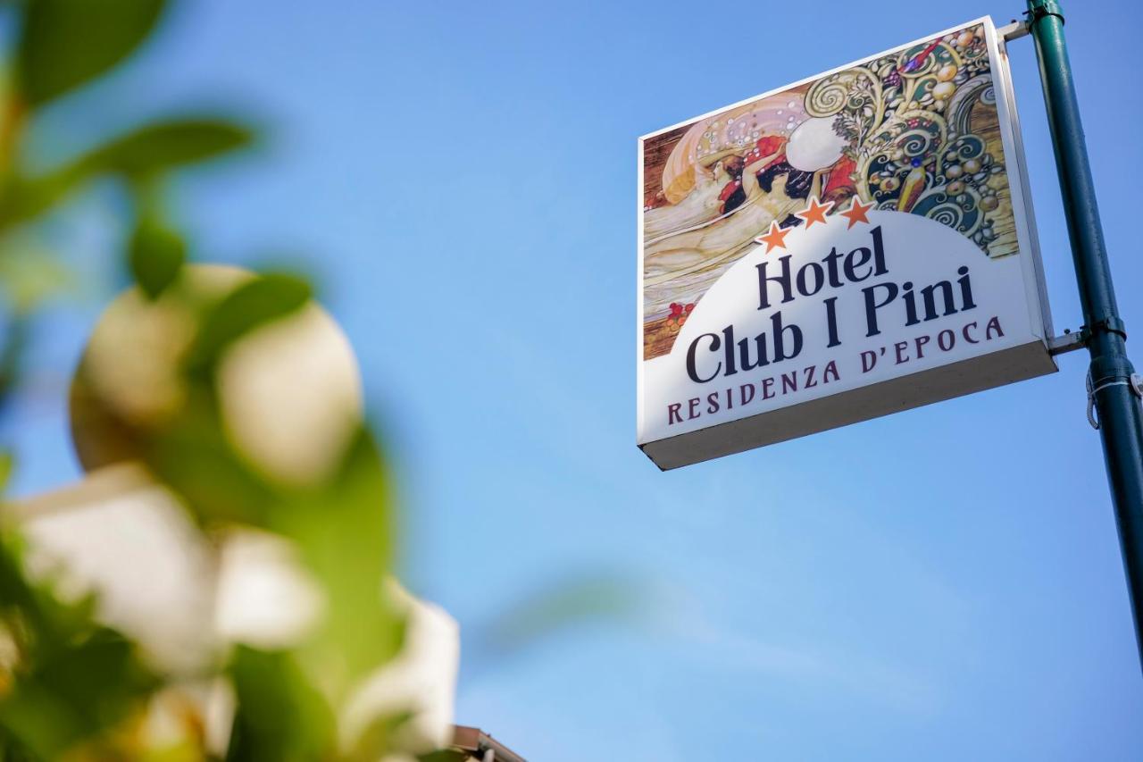 Hotel Club I Pini - Residenza D'Epoca In Versilia 利多迪卡马约雷 外观 照片