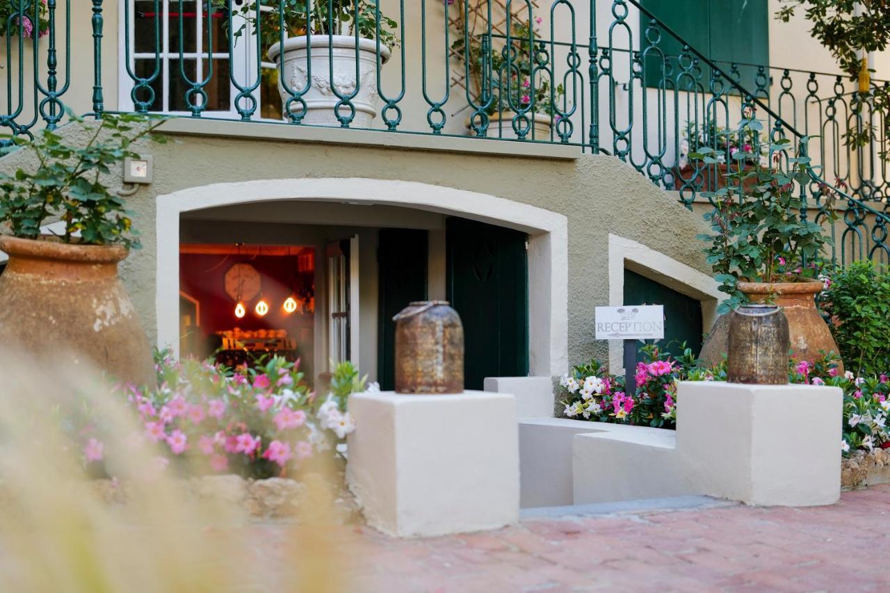 Hotel Club I Pini - Residenza D'Epoca In Versilia 利多迪卡马约雷 外观 照片